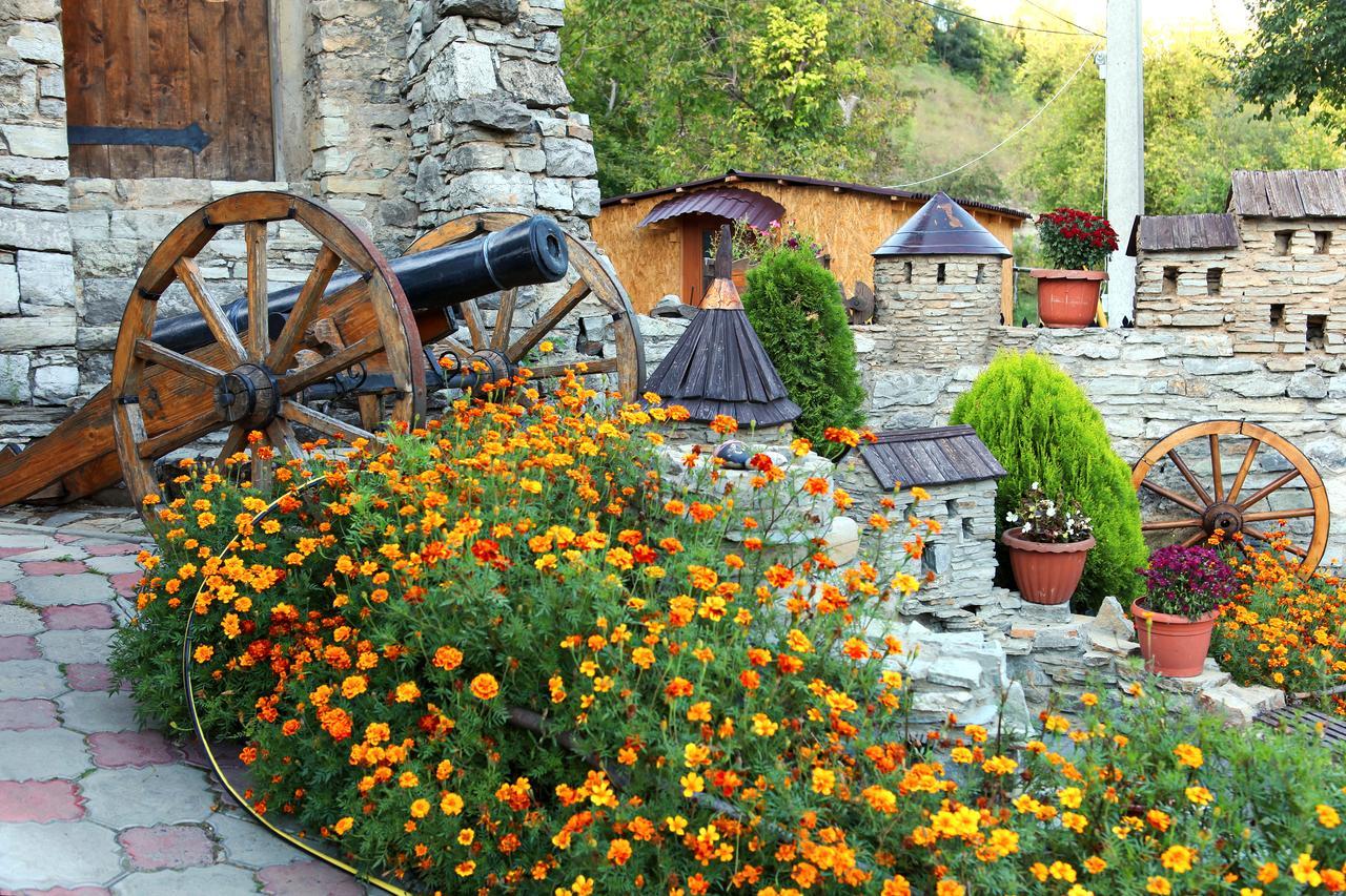 Bilya Richky Hotel Kamjanez-Podilskyj Exterior foto